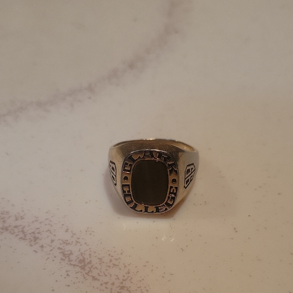 College Ring 1999
